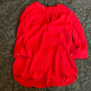 Like New Womans Blouse